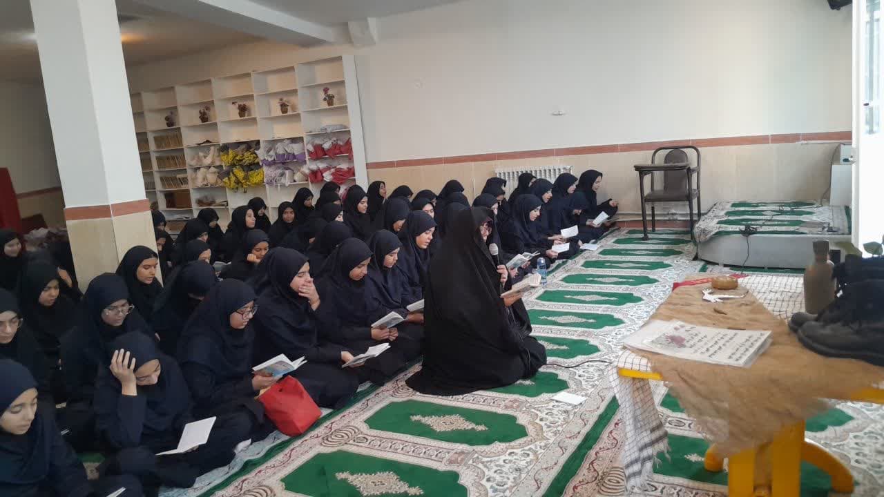 برگزاری اولین مراسم دعای توسل به همراه یاد بود جانباختگان معدن طبس